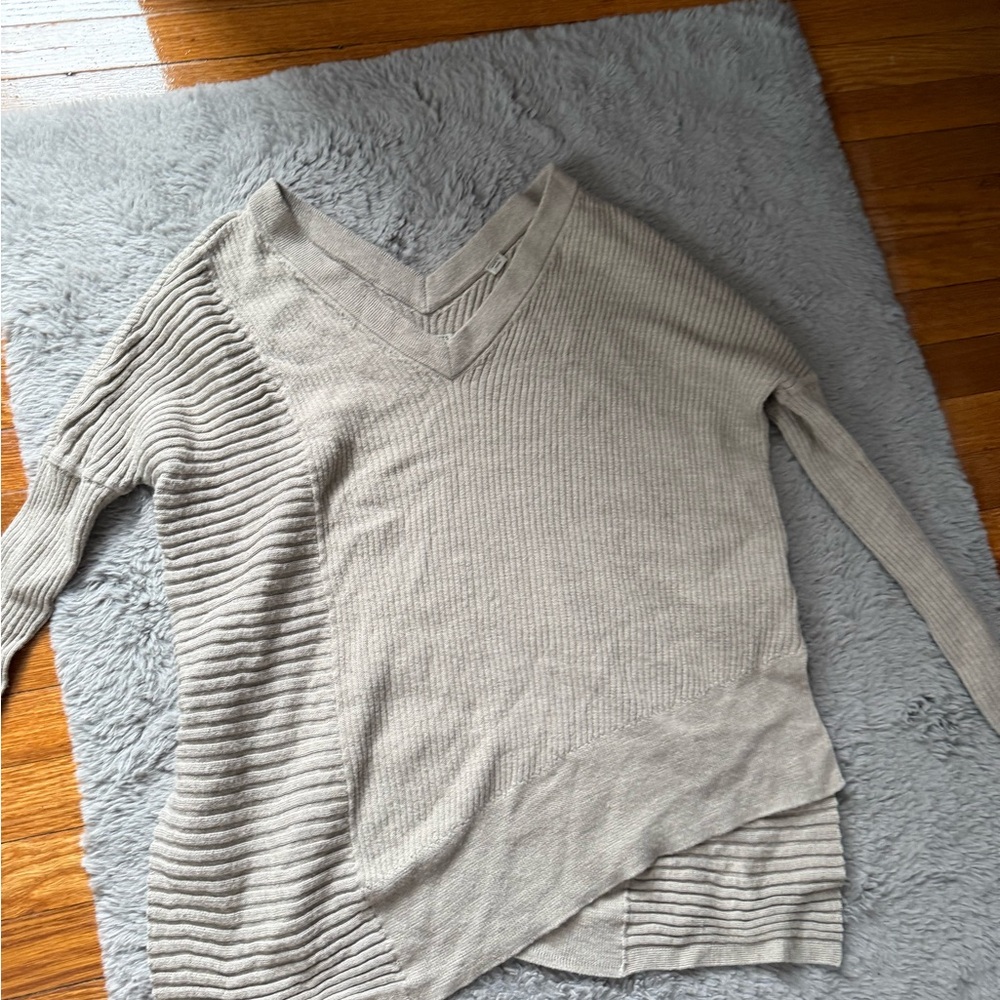 Allsaints designer beige V-Neck Ribbed Sweater